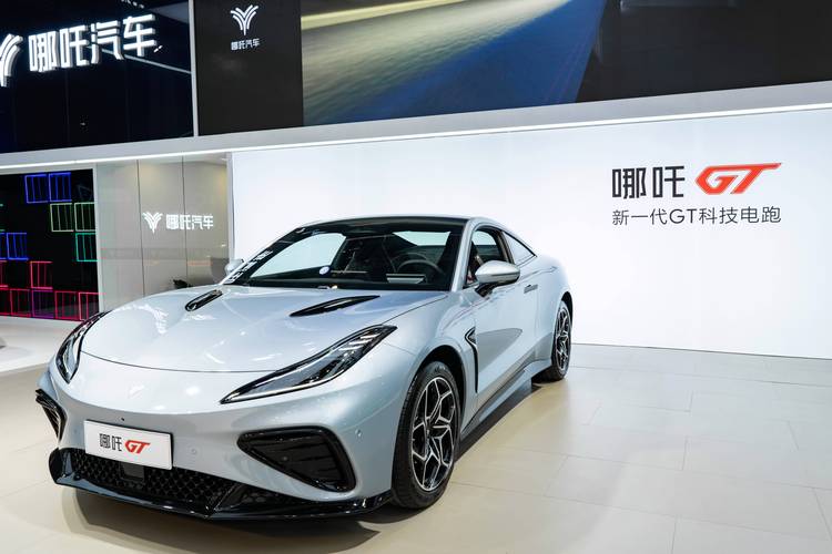 惠州博罗县运月蓝企业管理咨询哪吒汽车在智能汽车领域的表现，领途汽车在新能源汽车市场中的影响力